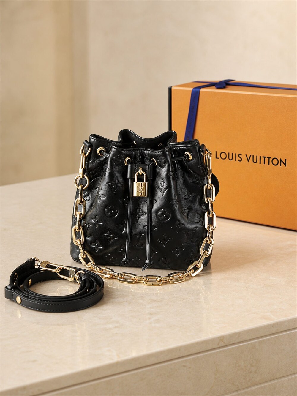 Louis Vuitton Coussin Black Lambskin Bucket Shoulder Bag - Picture 8 of 8